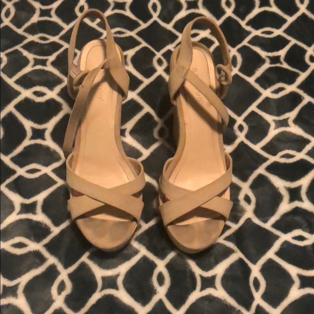 Tan wedges